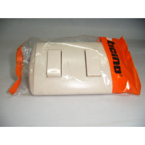 Interruptor doble embutido bticino marfil