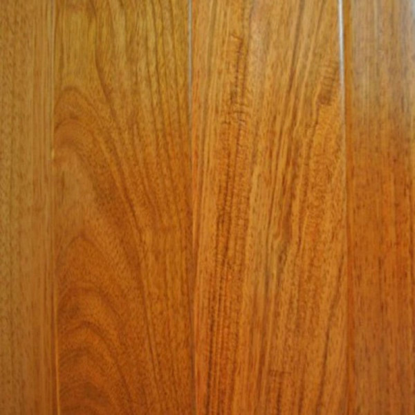 Piso flotante 8,3mm brillante brazilian cj 2.109m2